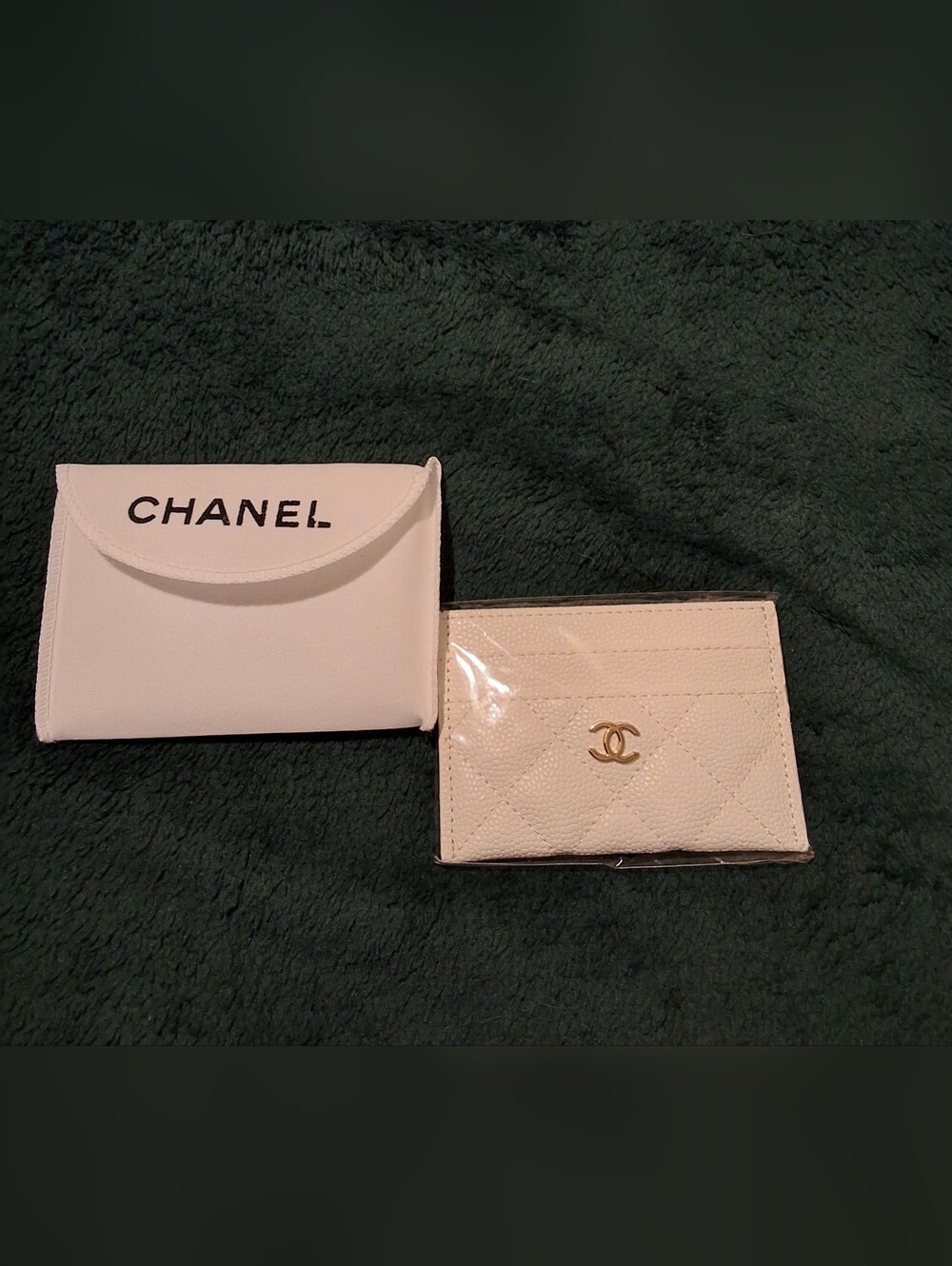 Chanel White Quilted Leather Card Holder with Gold CC Logo